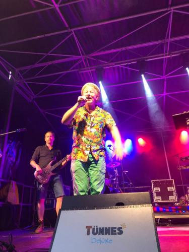 Tünnes Delüxe - live 2023