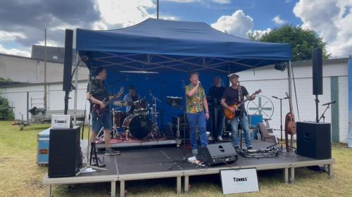 Tünnes Delüxe - live 2024