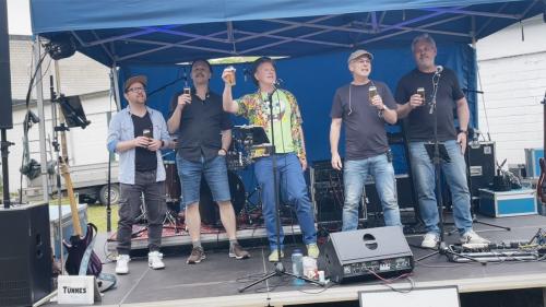 Tünnes Delüxe - live 2024