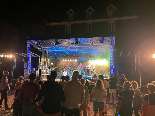 Tünnes Delüxe - live 2025