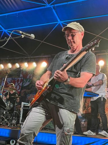 Tünnes Delüxe - live 2025