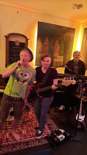 Tünnes Delüxe - live 2022