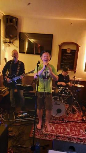 Tünnes Delüxe - live 2022