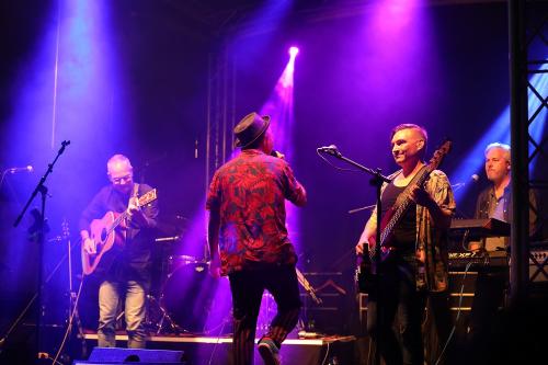 Tünnes Delüxe - live 2022