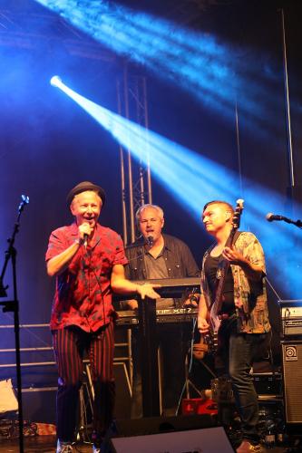 Tünnes Delüxe - live 2022